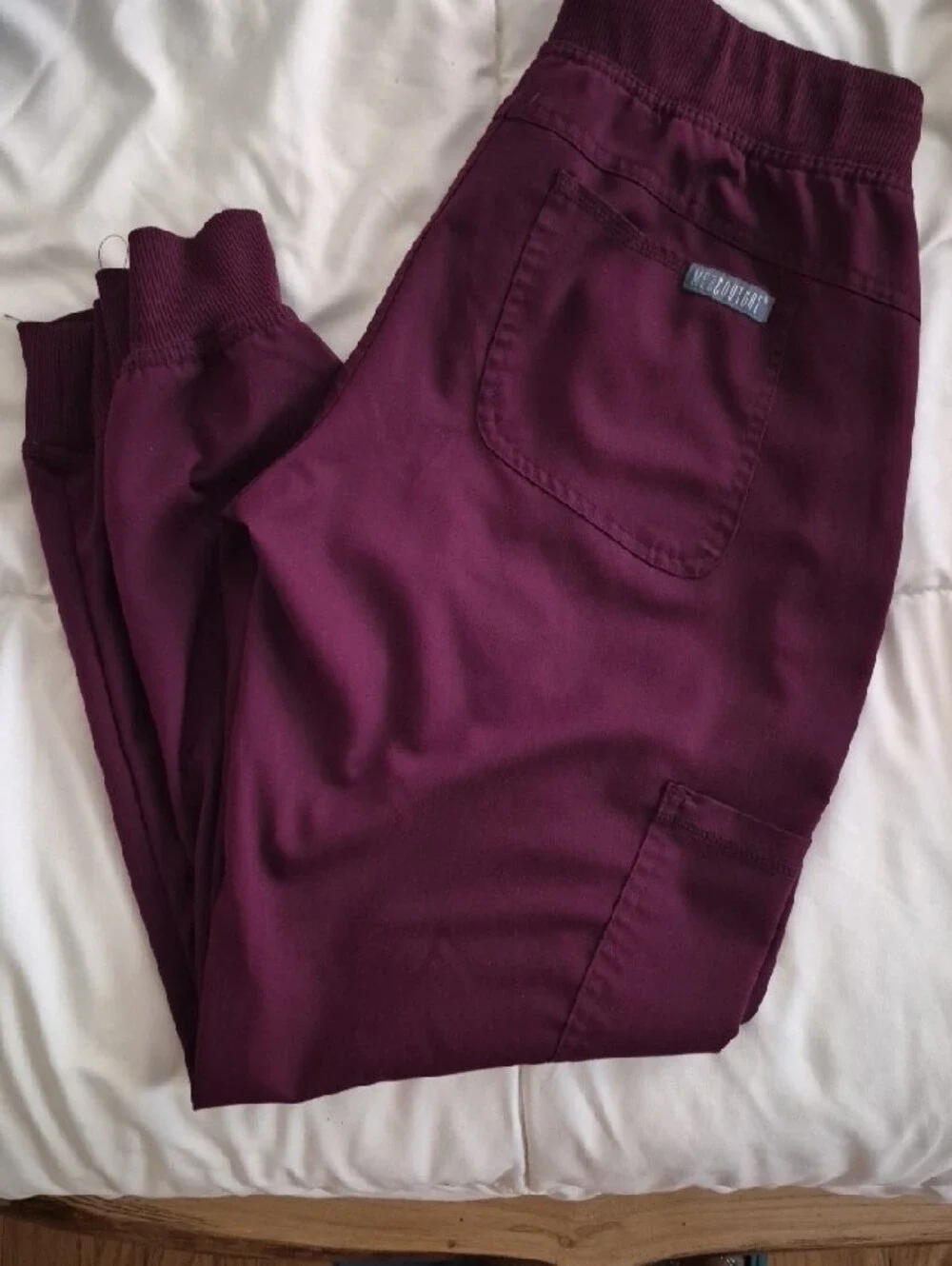 Women's Med Couture Jogger Scrub Pants - SPetite